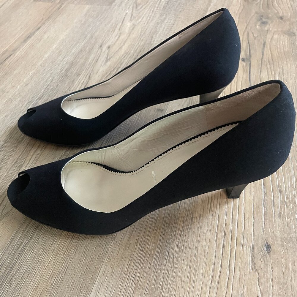 Amalfi Women's Black Fabric Upper Peep Toe Heel Shoes 9N Business Career